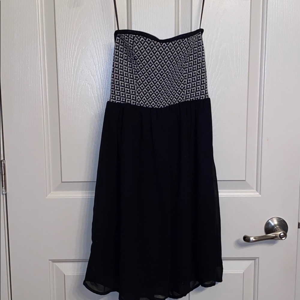 Strapless summer dress- 100% polyester